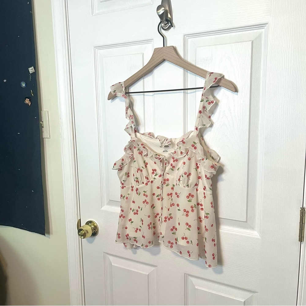 ✧・゚wild fable cherry ruffle tank